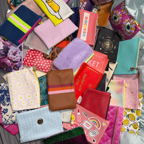 Random Ipsy Glam Bags 5/$25… sellers choice. If there’s one you want, message me - Picture 5 of 9